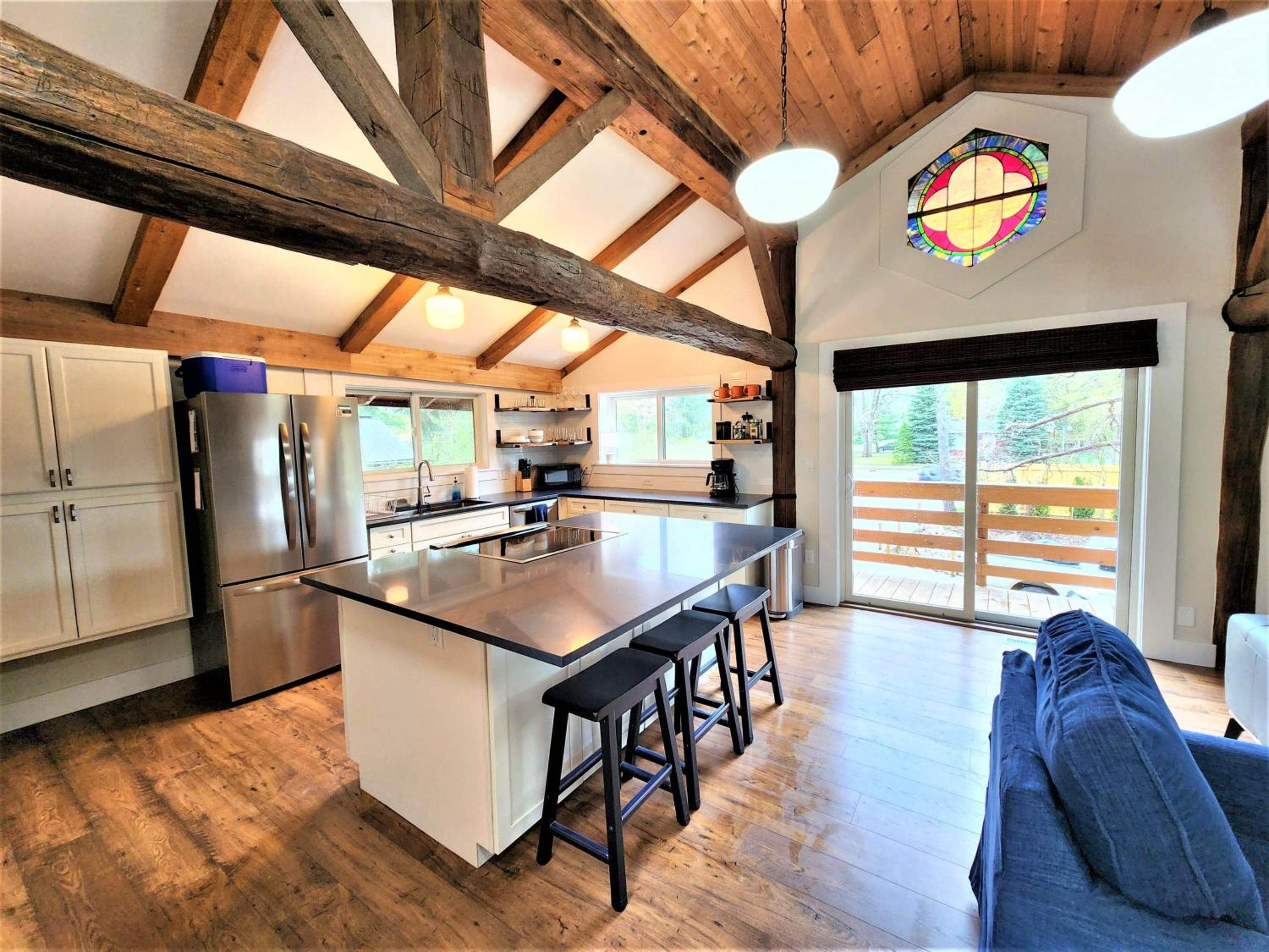 Beachside-HotTub-Fireplace-Authentically Northern view 5