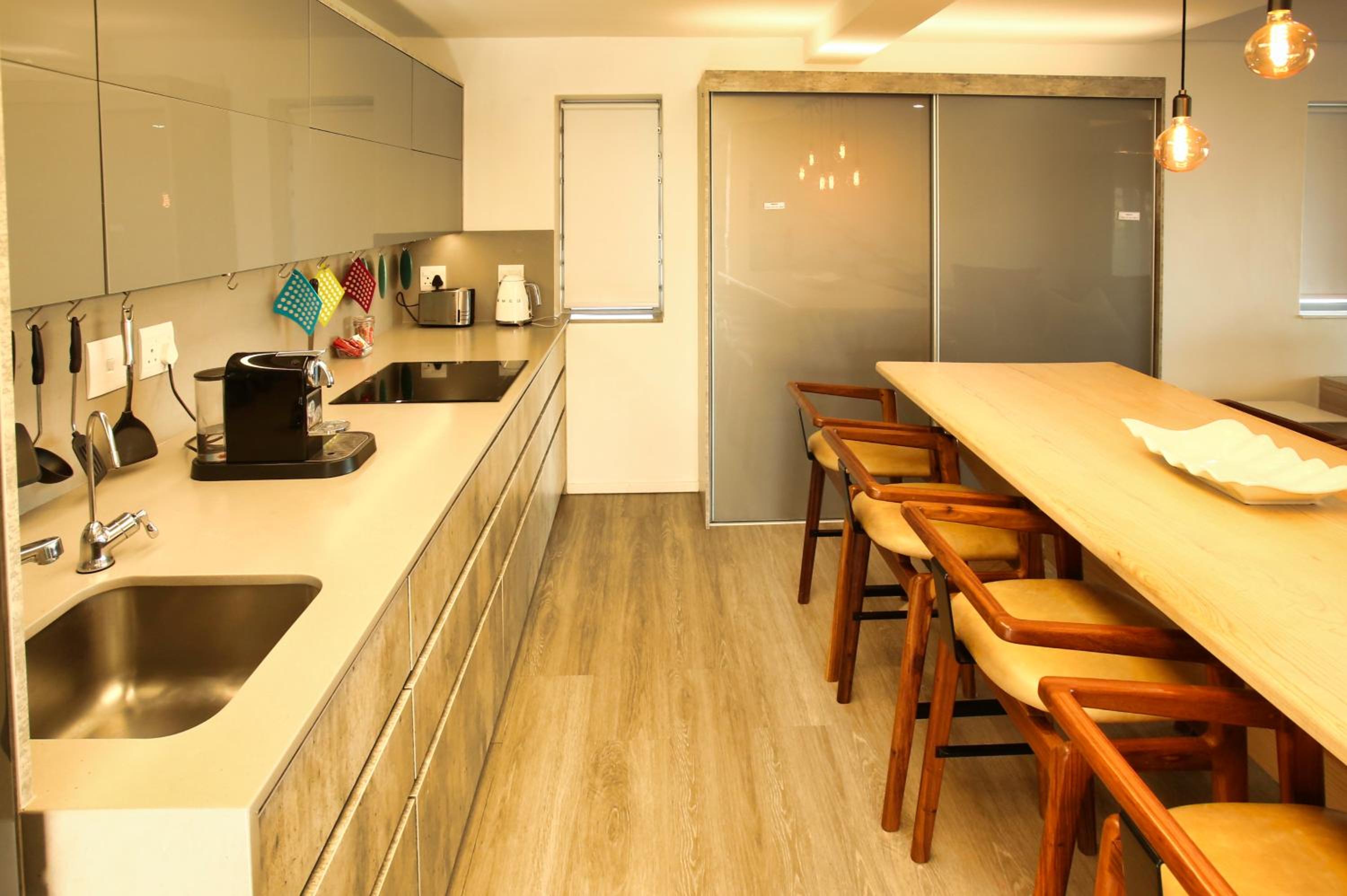 Barefootin Beachfront Cottage, Loadshedding-Proof, Steps Away from Langebaan Main Beach Bliss view 2