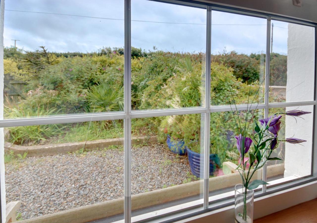 3 Bed in Nr Hartland oc-coas1