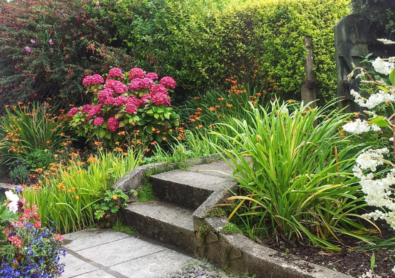 3 Bed in Nr Hartland oc-coas1
