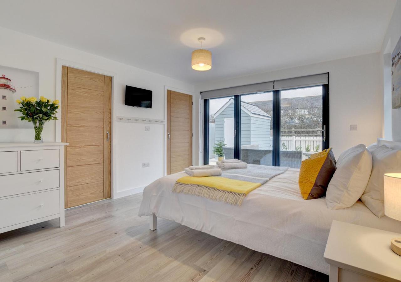 3 Bed in Westward Ho oc-cocobe