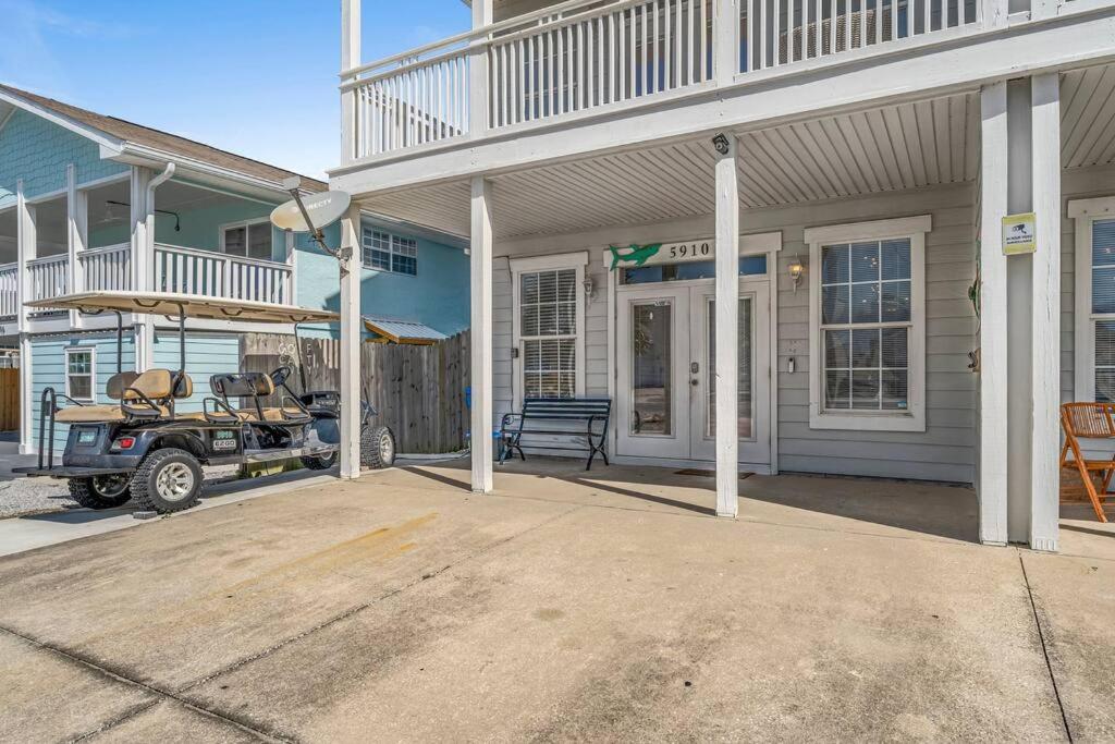 Shells and Bells Ocean Paradise - Sleeps 24, 2 Private Pools view 3
