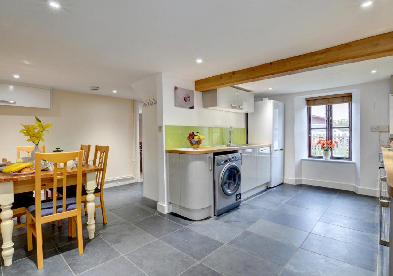 3 Bed in Braunton oc-cross
