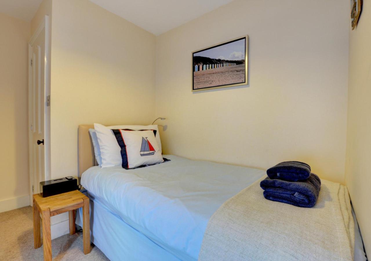 3 Bed in Braunton oc-cross