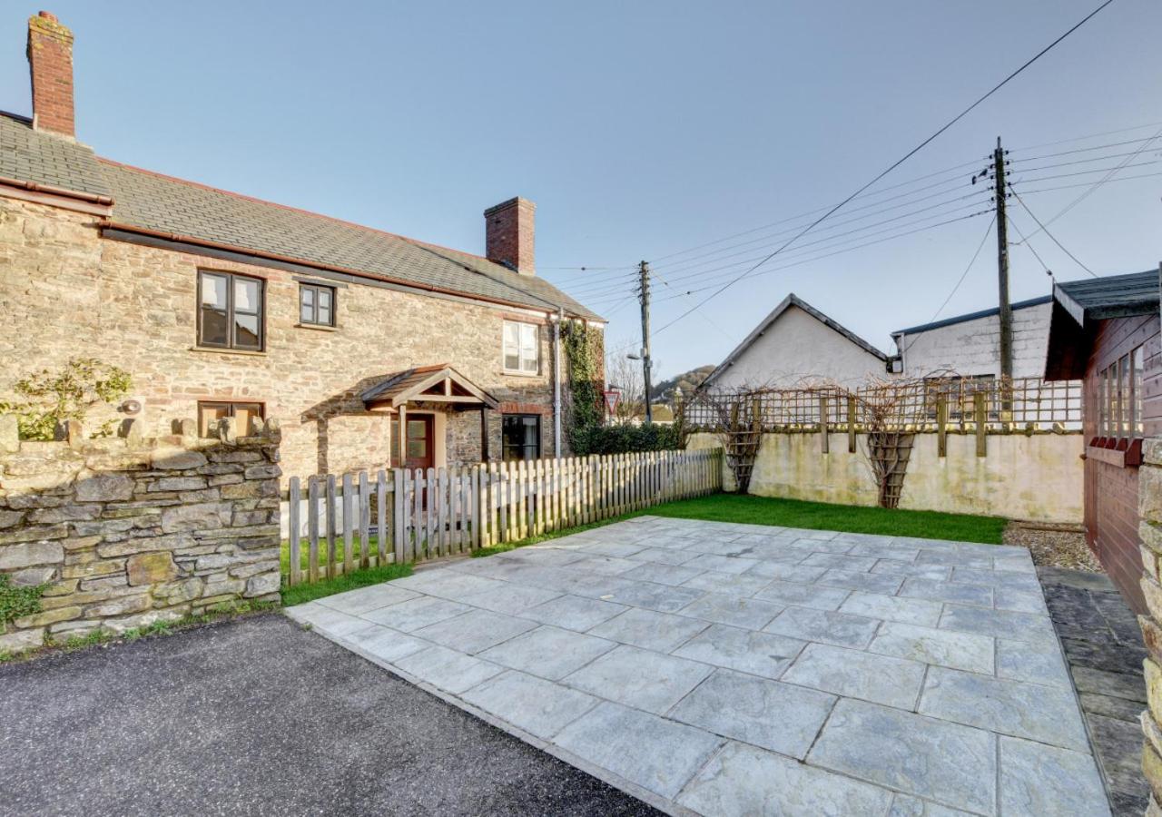 3 Bed in Braunton oc-cross