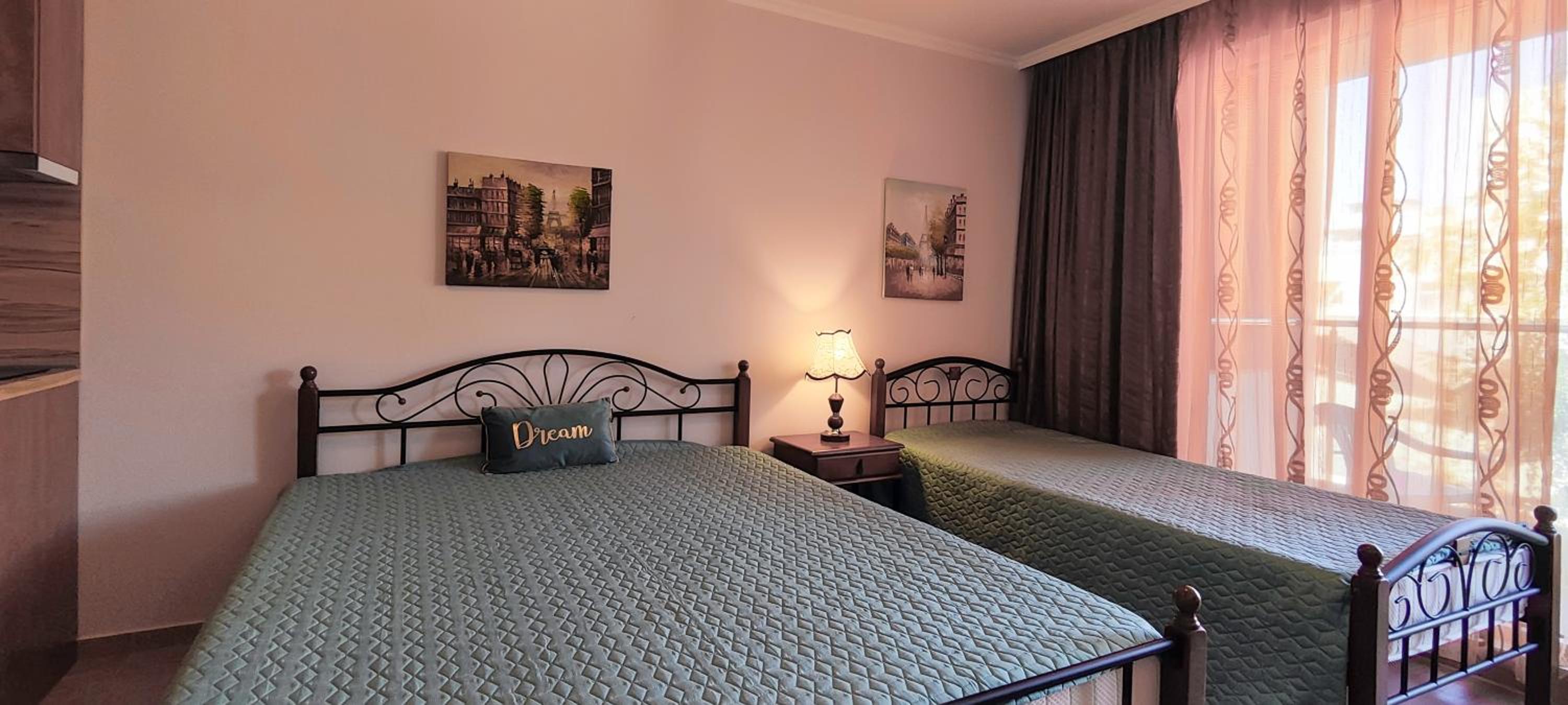 Admiral Plaza Holiday Apartments