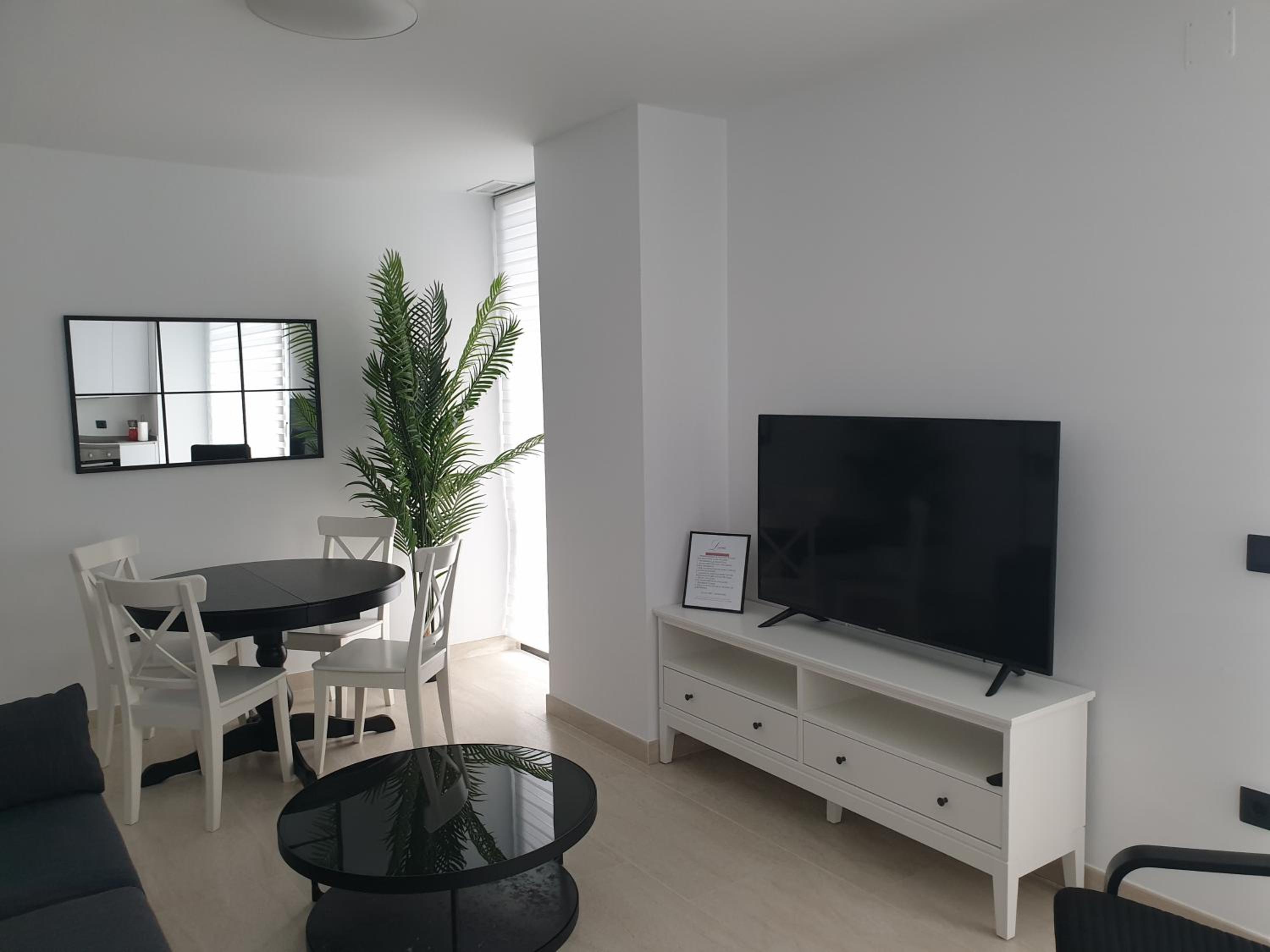 LHOME CÁDIZ