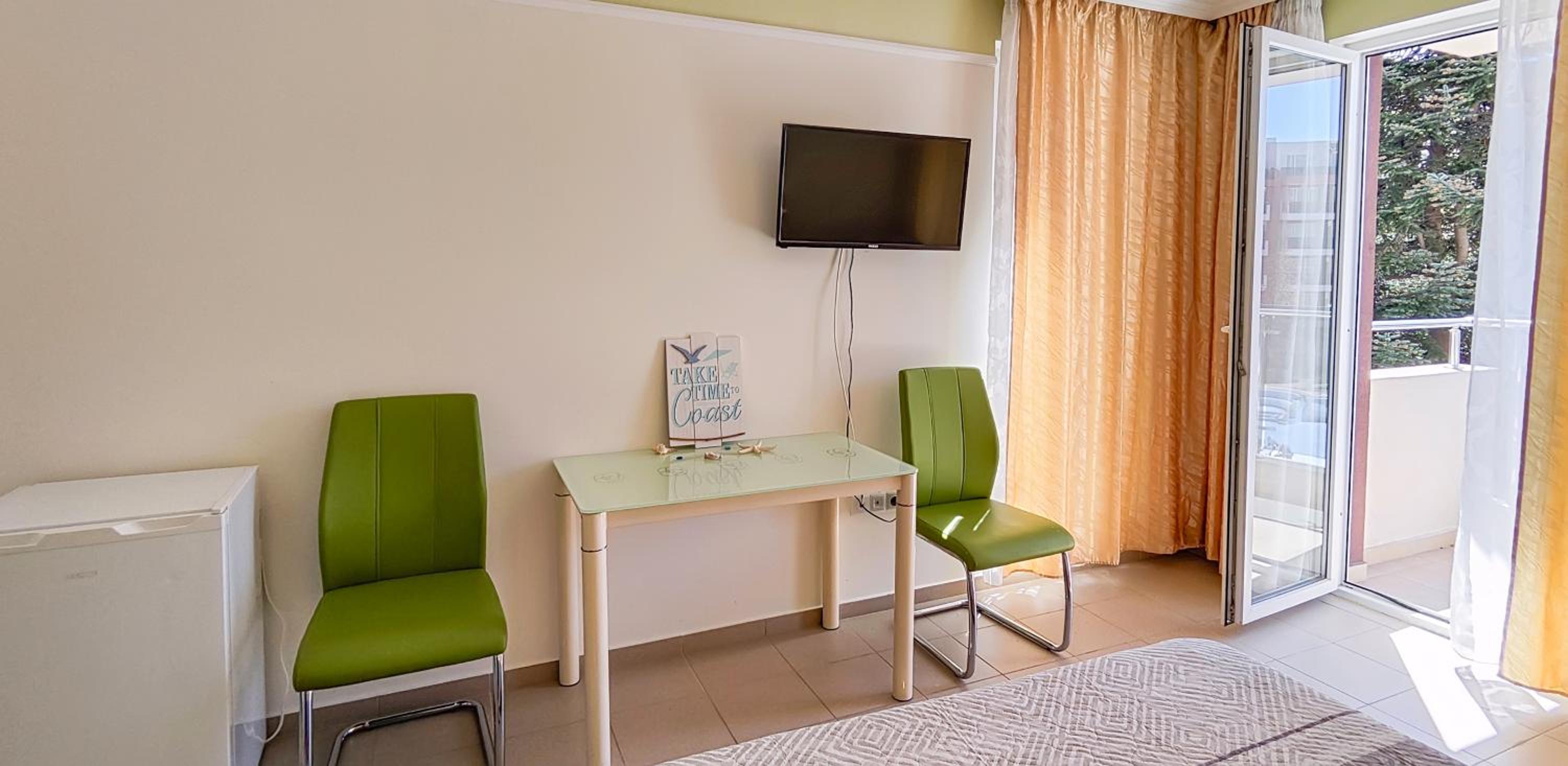 Admiral Plaza Holiday Apartments