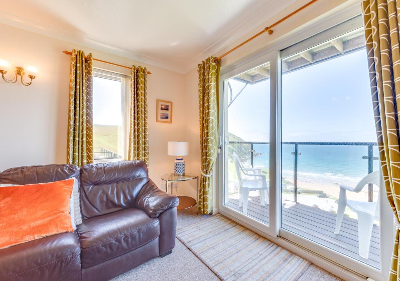 3 Bed in Putsborough oc-flat11 view 4