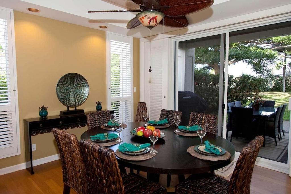 Elegant Villa Just 10-Minute Walk To Beaches!