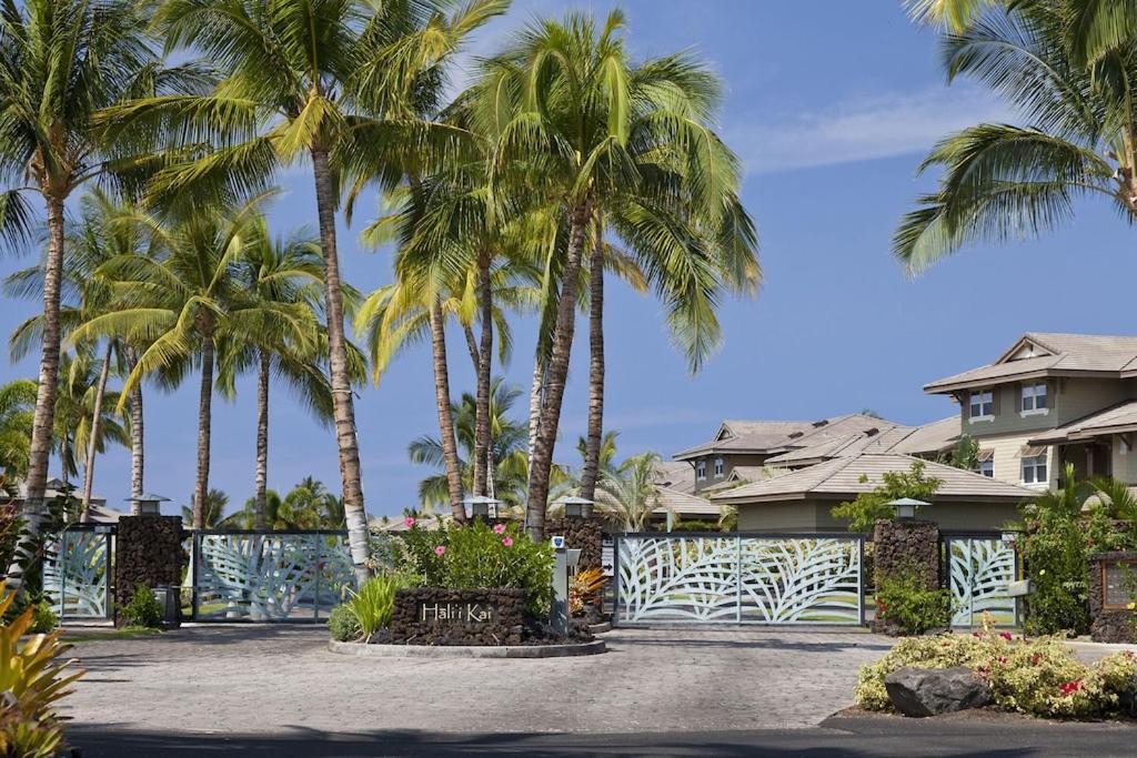 Hotel Halii Kai 7C Golf Course And Ocean Views - Image 1