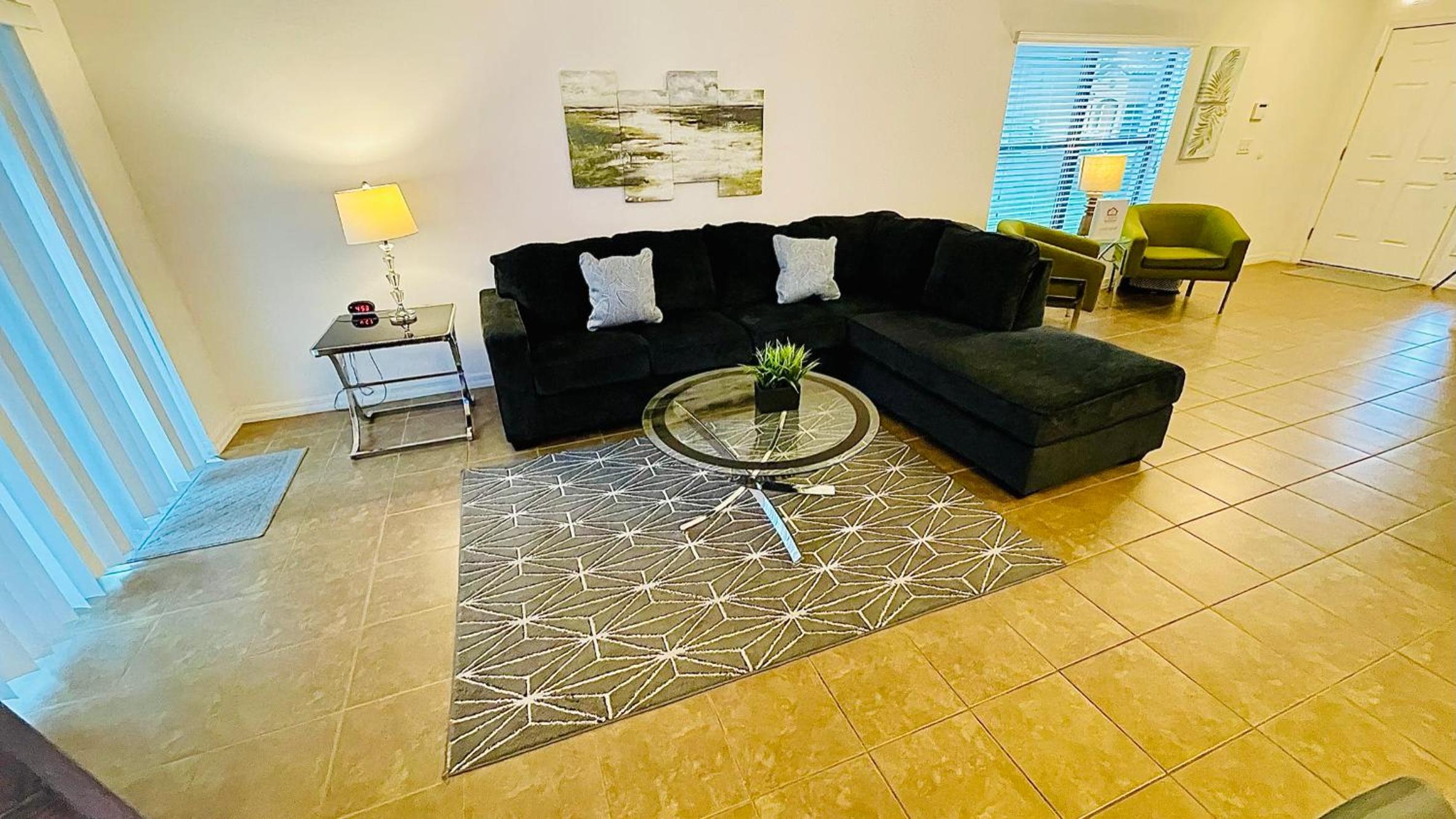 Upgraded 4 Bedroom Pool Home On Gated Golf Resort view 5