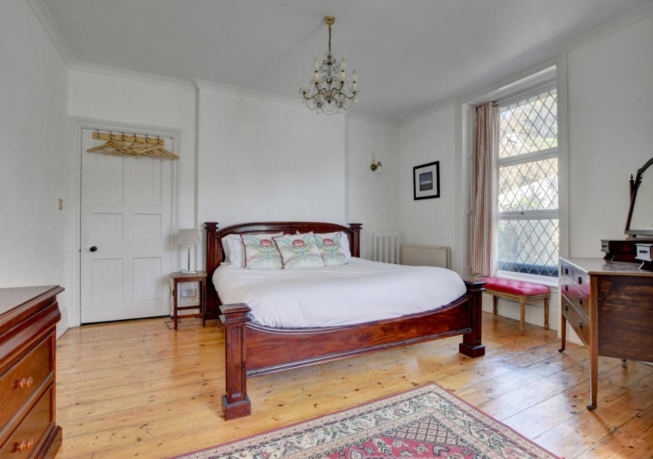 5 Bed in Mortehoe oc-haro10