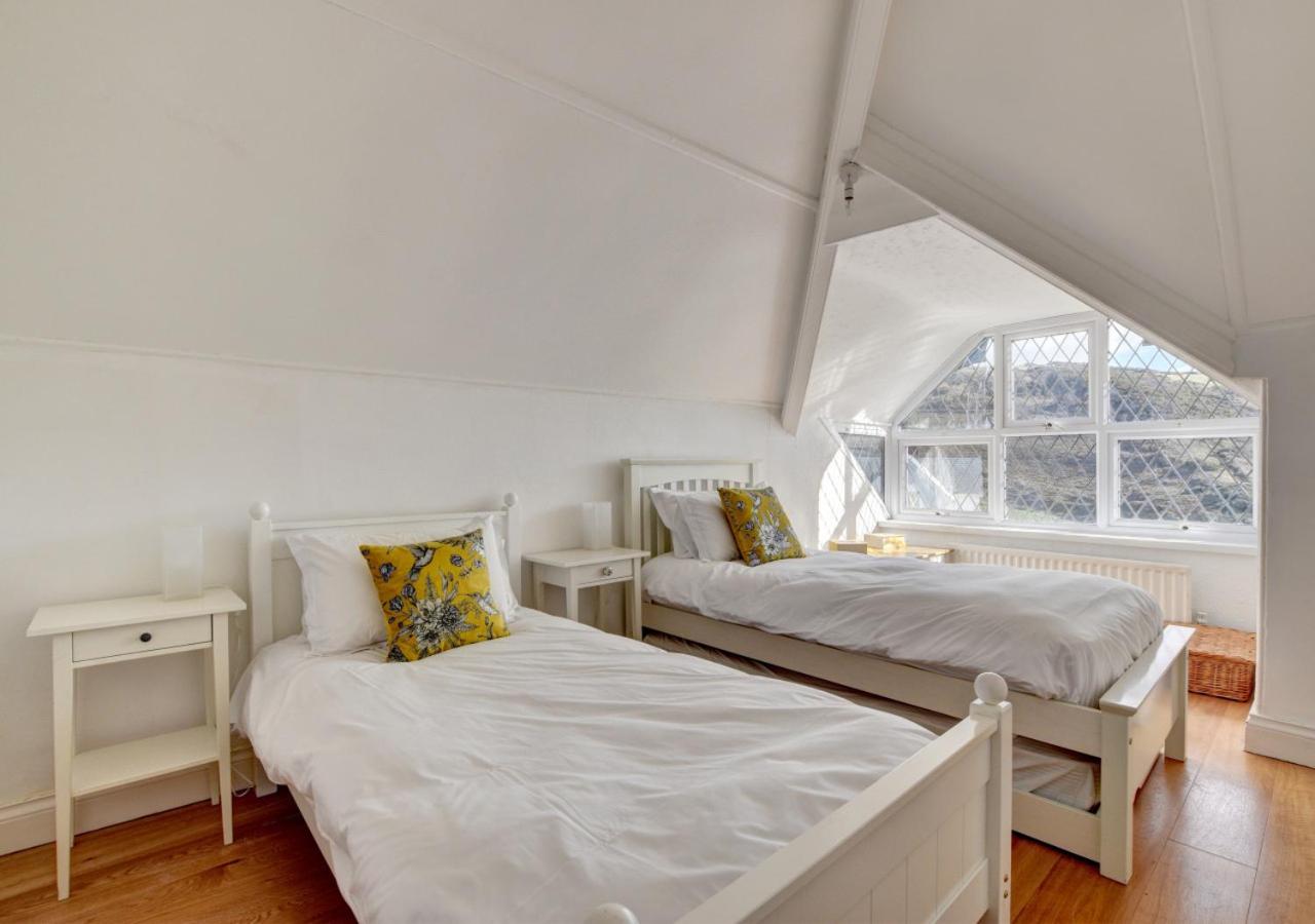 5 Bed in Mortehoe oc-haro10