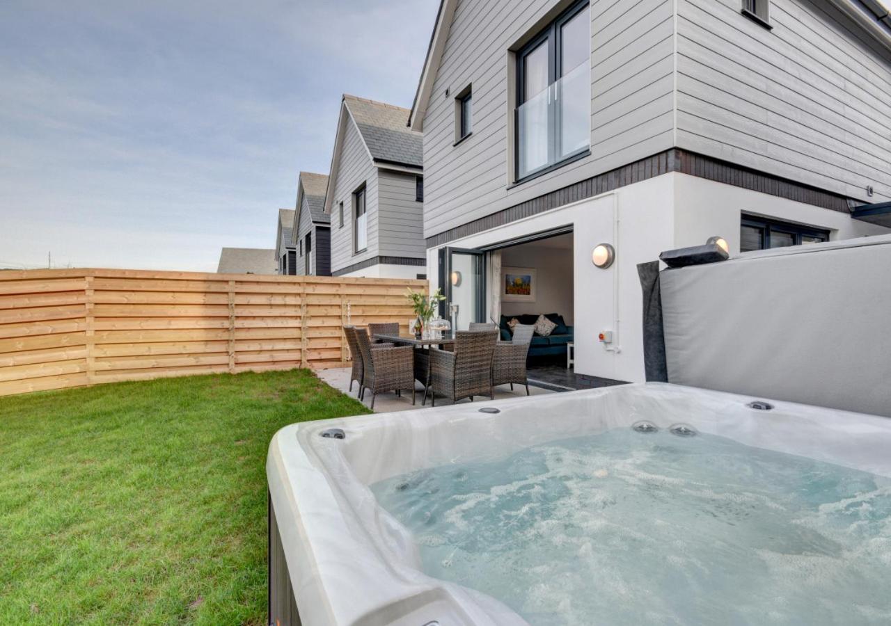 3 Bed in Croyde oc-hector