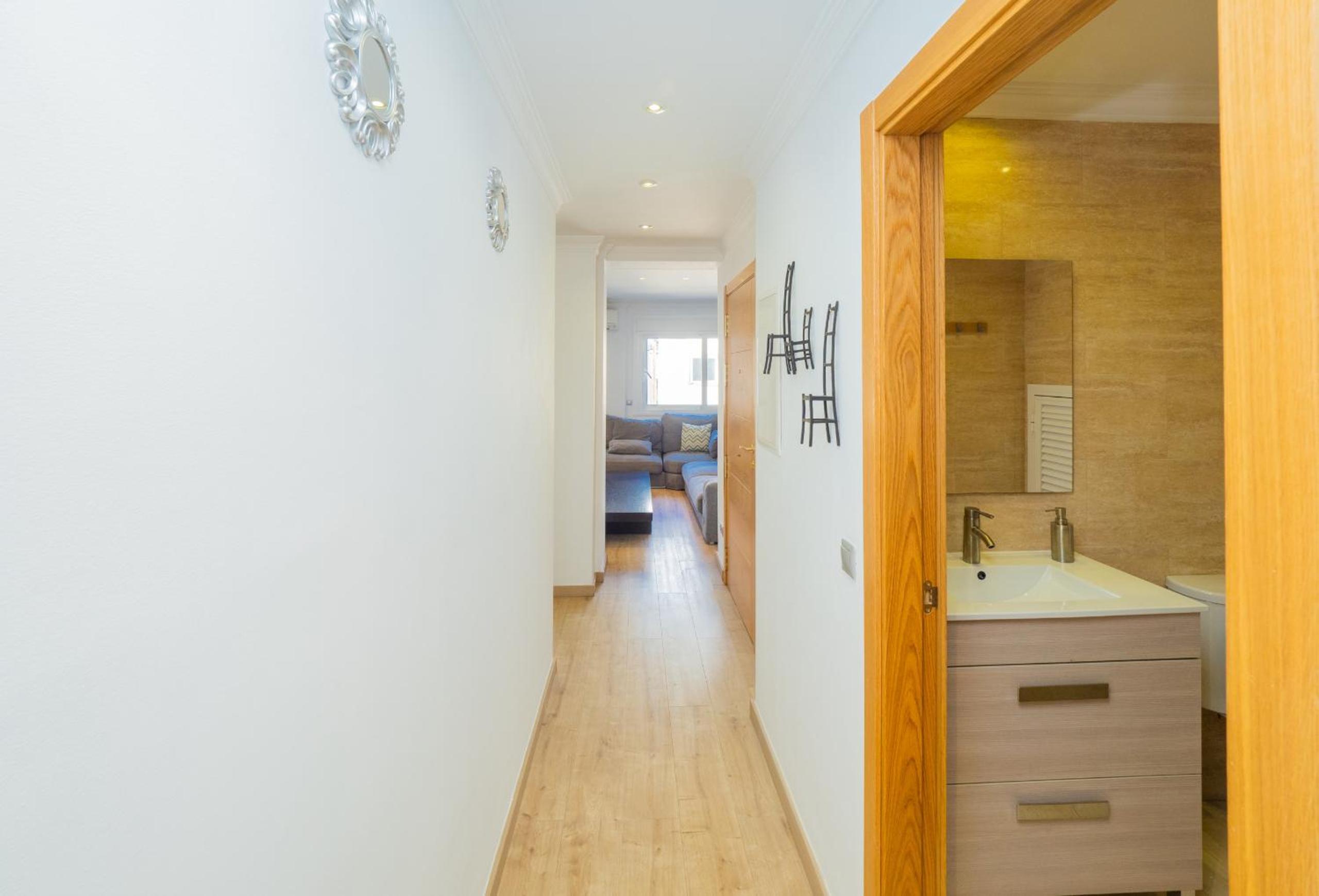 Cubo's Beach Side Apartment at La Cala
