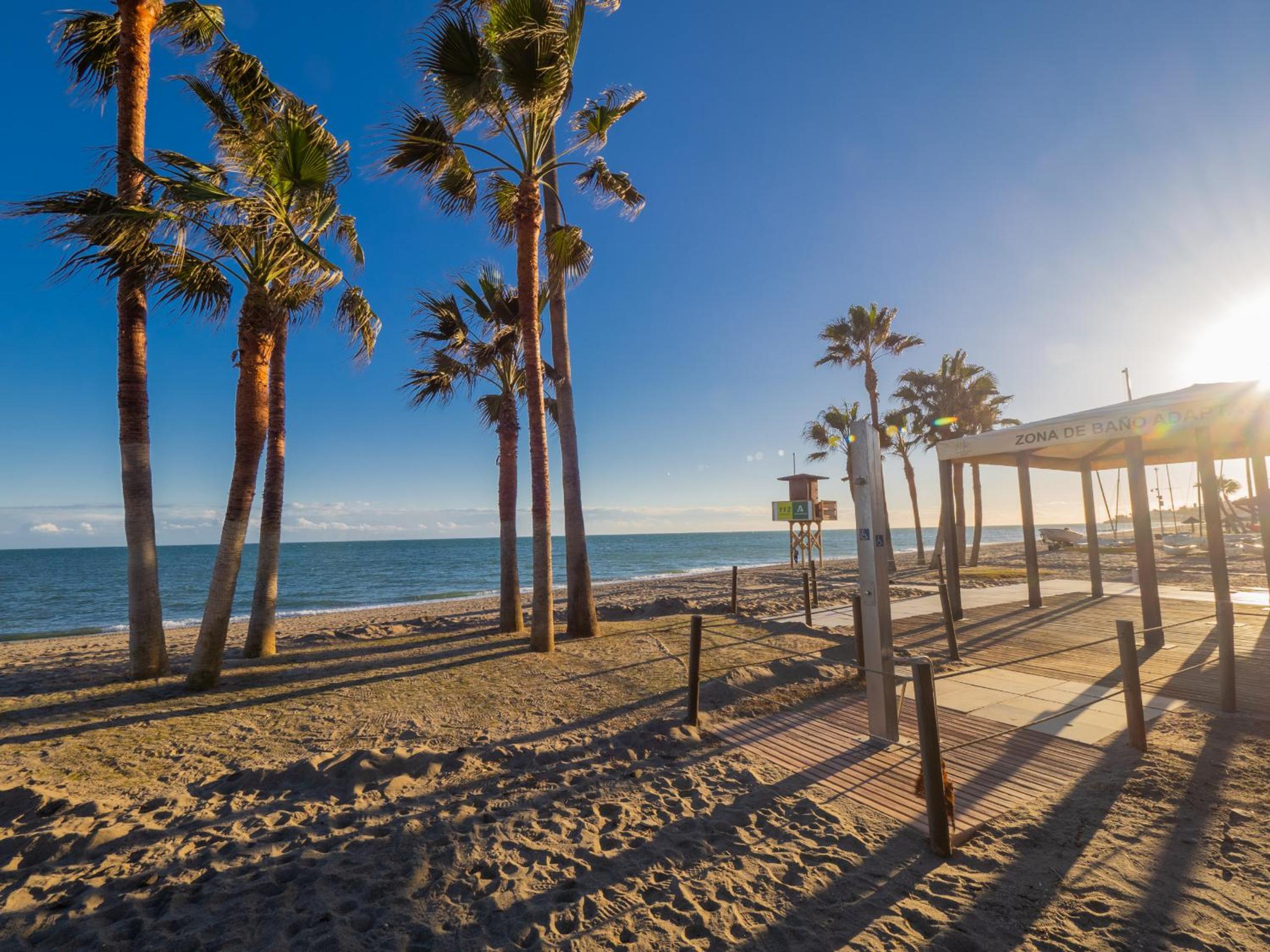 Cubo's Beach Side Apartment at La Cala