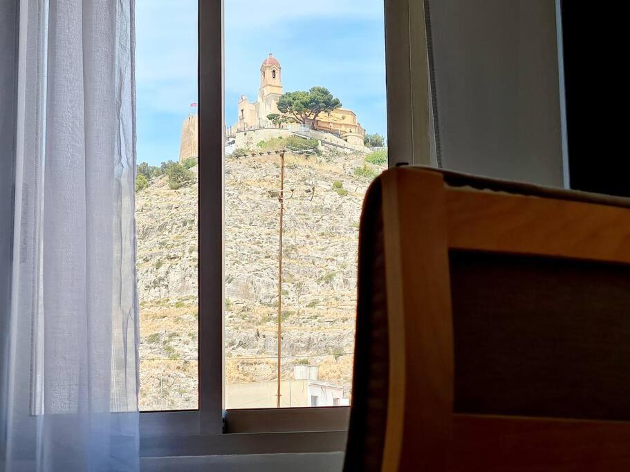 Comfy Apartment With a Castle View