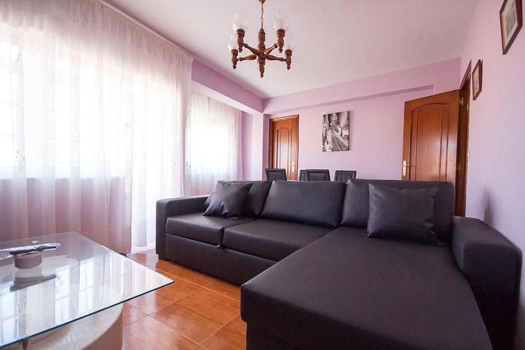 Apartment with sea views
