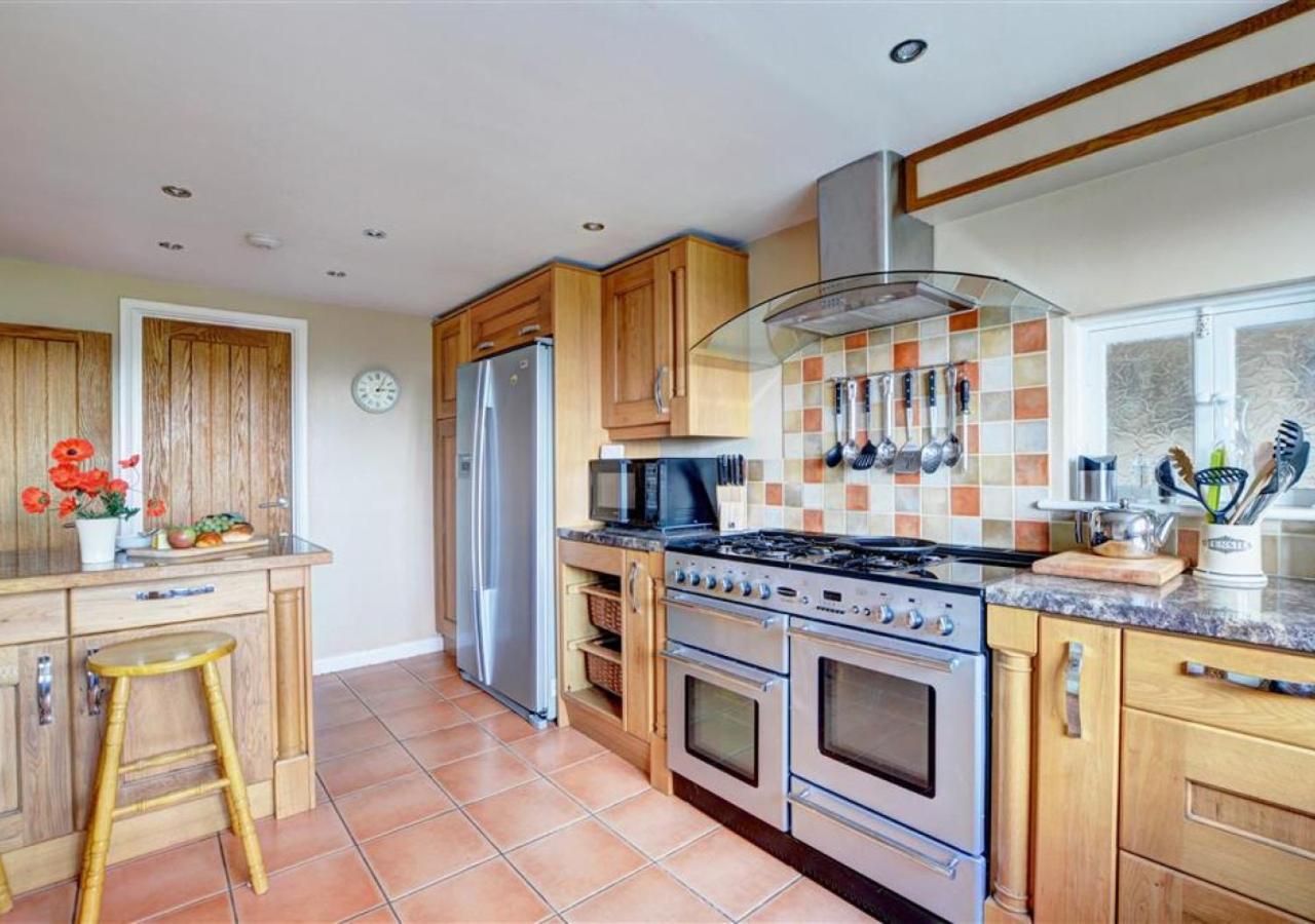3 Bed in Lynton oc-keepba view 5