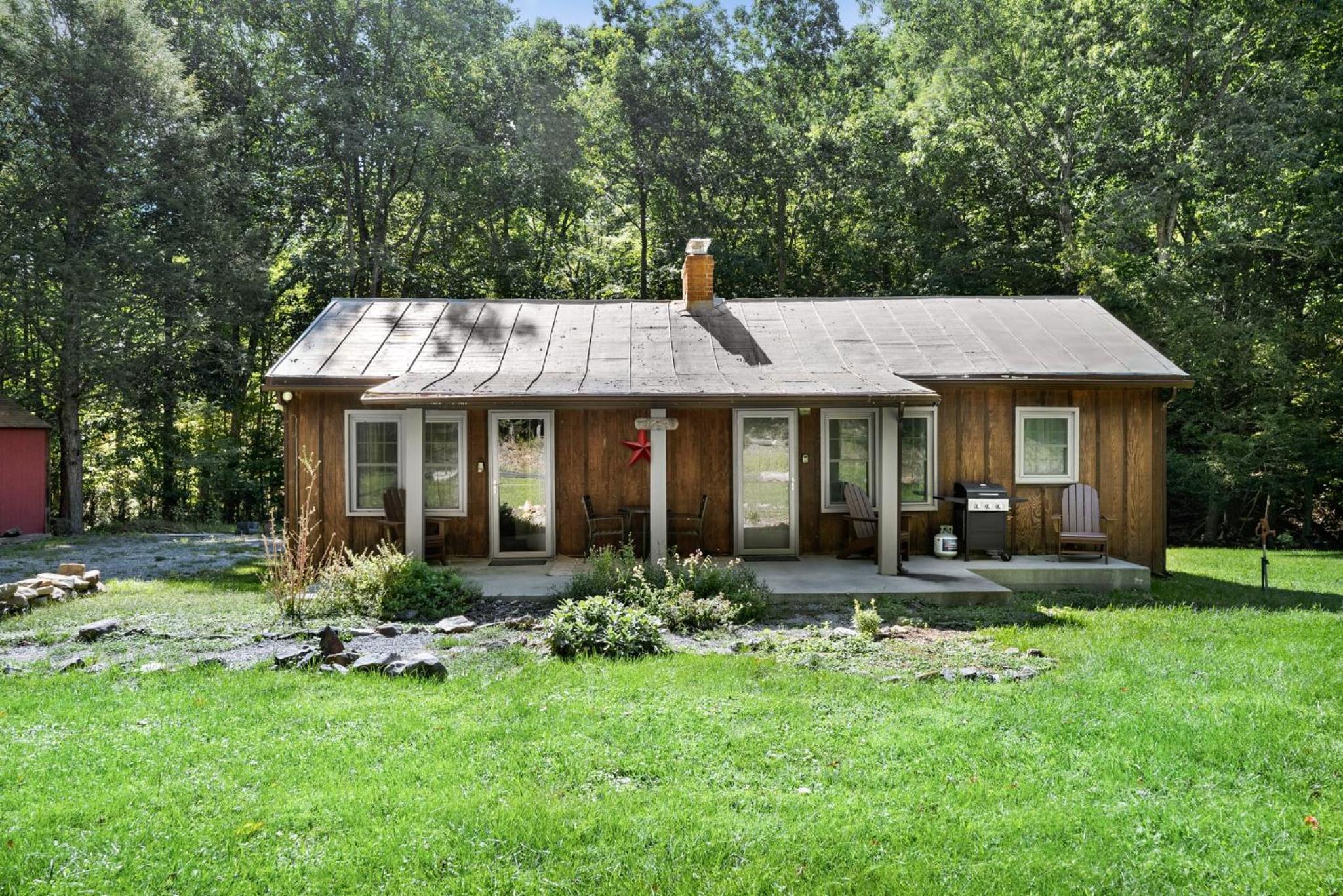 2BR chalet w hot tub, porch & refreshing views view 4