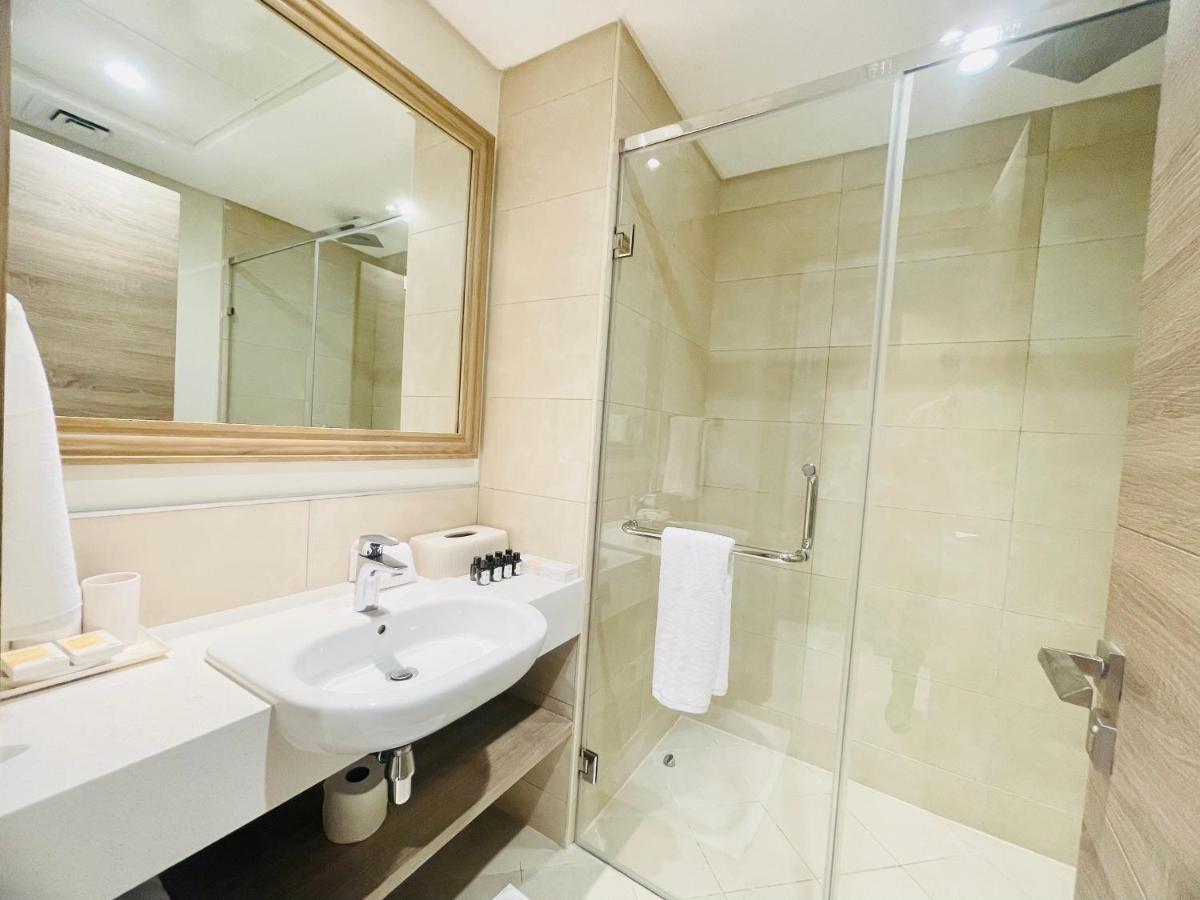GOODWOOD SUITES HOMES VACATION