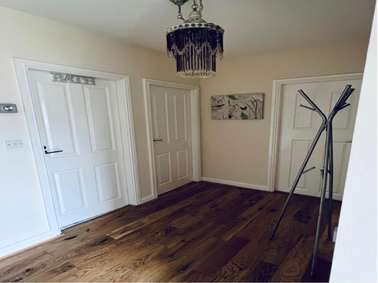 Beautiful 3-Bed House in Porthmadog view 3
