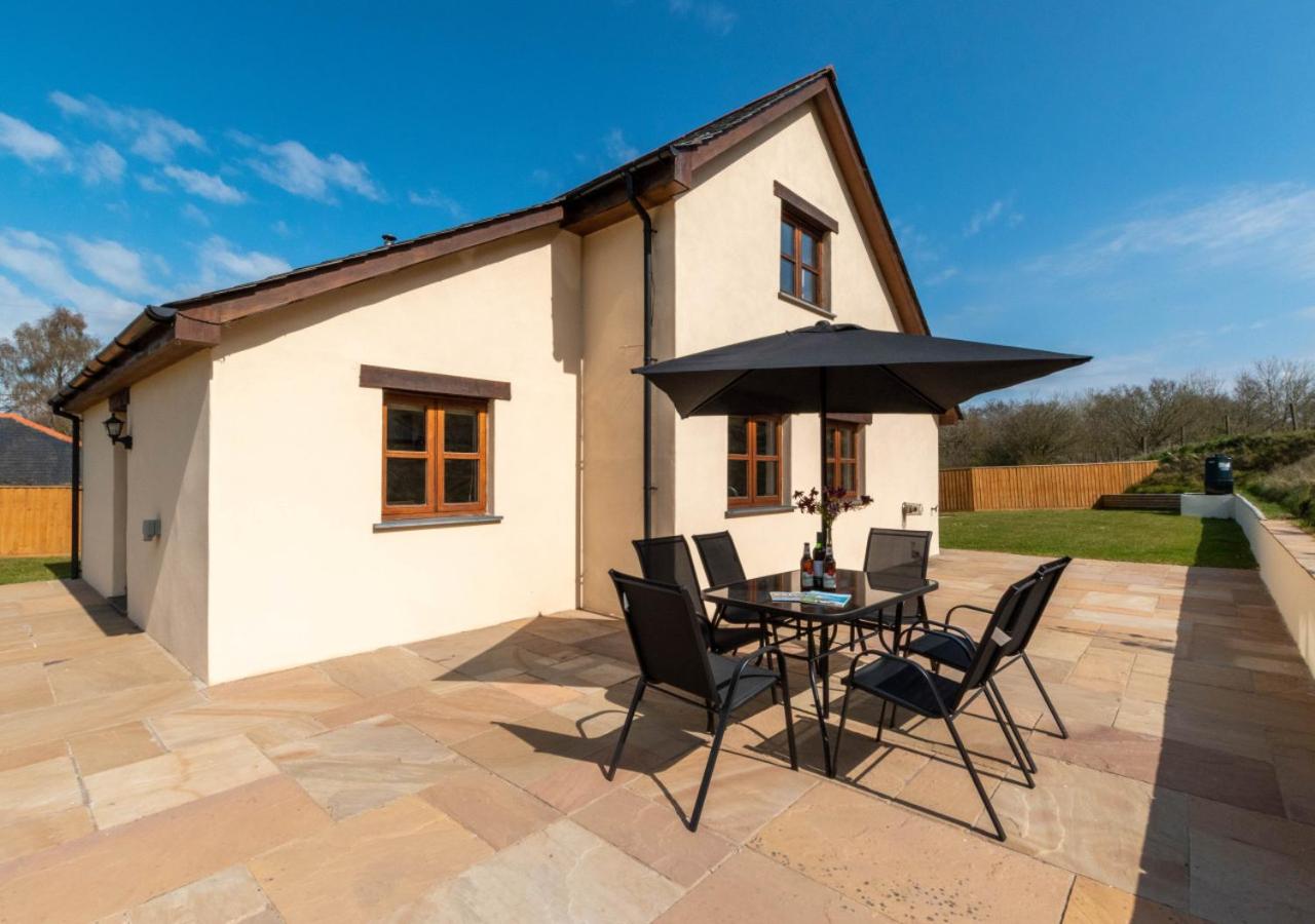 3 Bed in South Molton oc-millba view 3