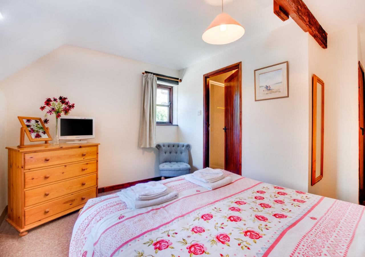 4 Bed in Westward Ho oc-n1623