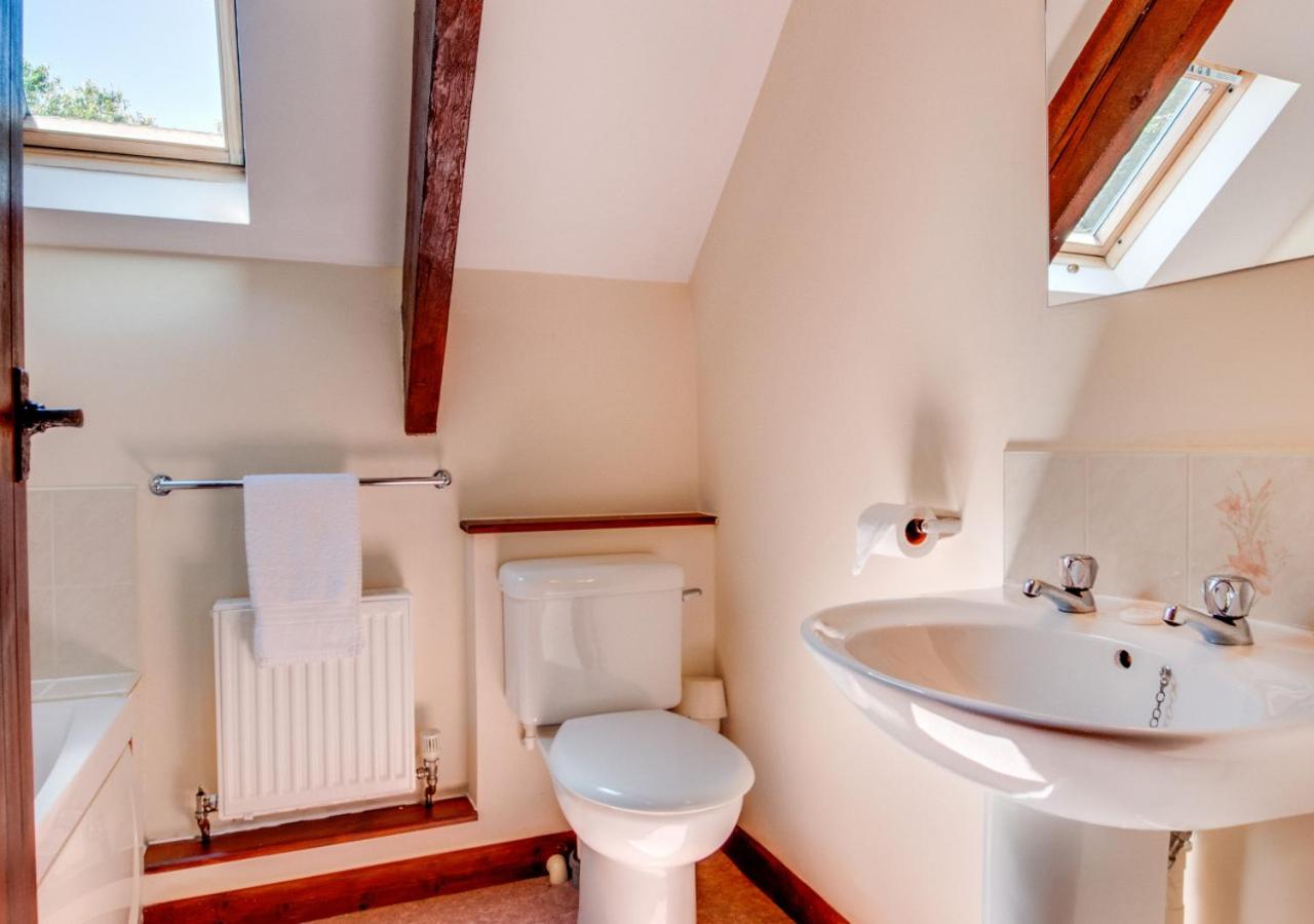 4 Bed in Westward Ho oc-n1623