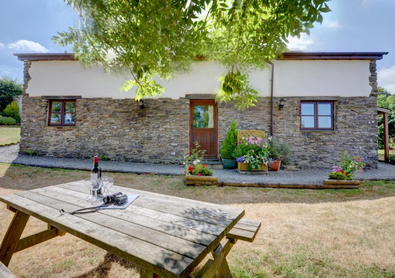 2 Bed in Barnstaple oc-n1990 view 3
