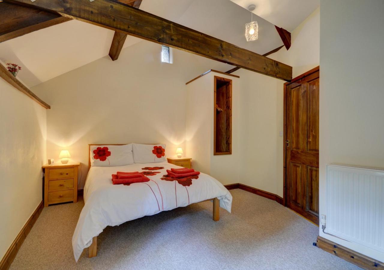 2 Bed in Barnstaple oc-n1990 view 5