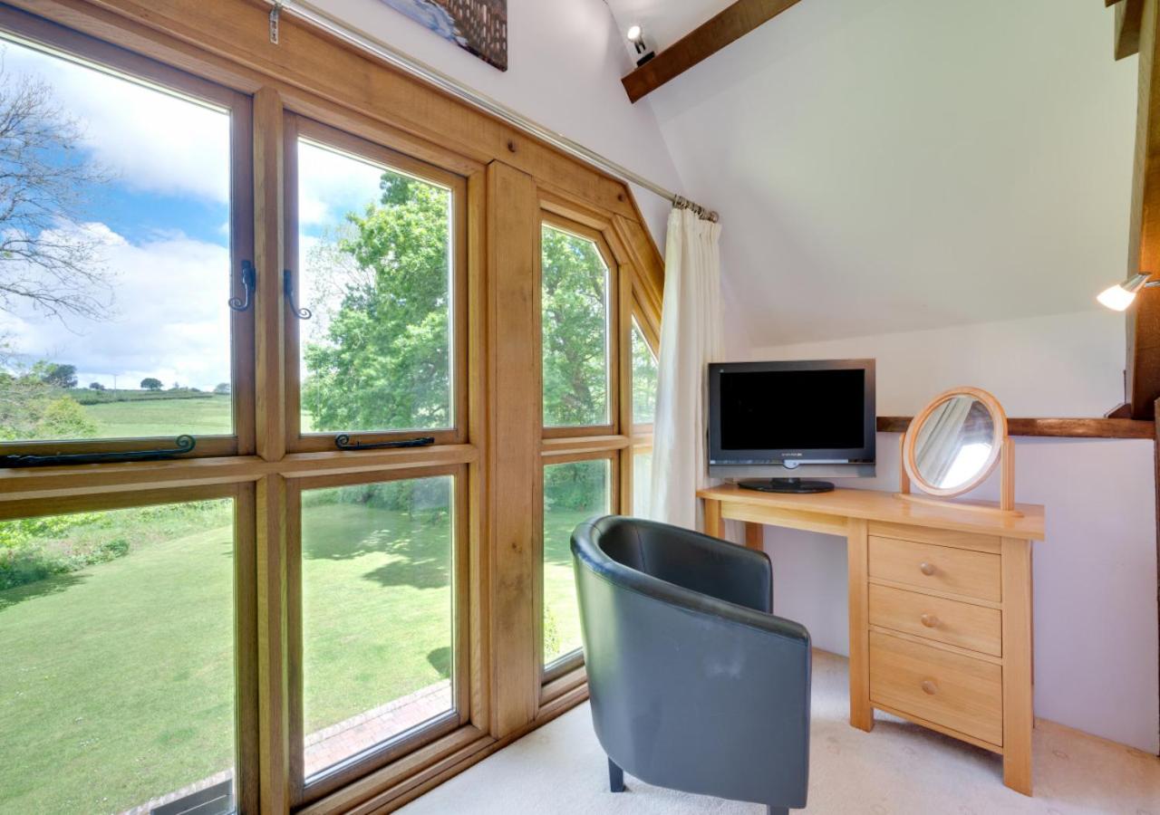 2 Bed in Meshaw oc-meadow
