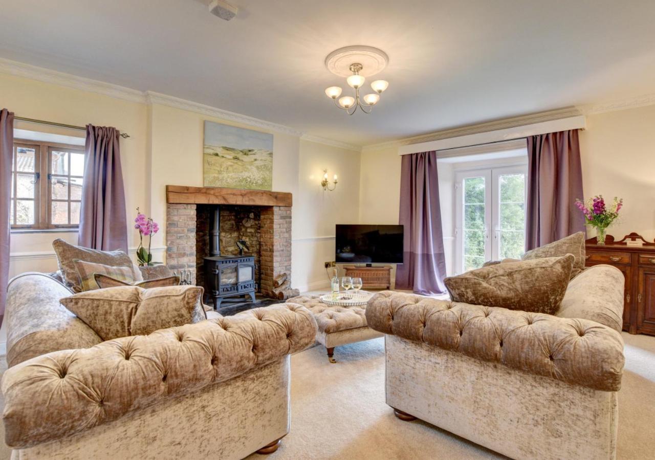 2 Bed in Rose Ash oc-nether