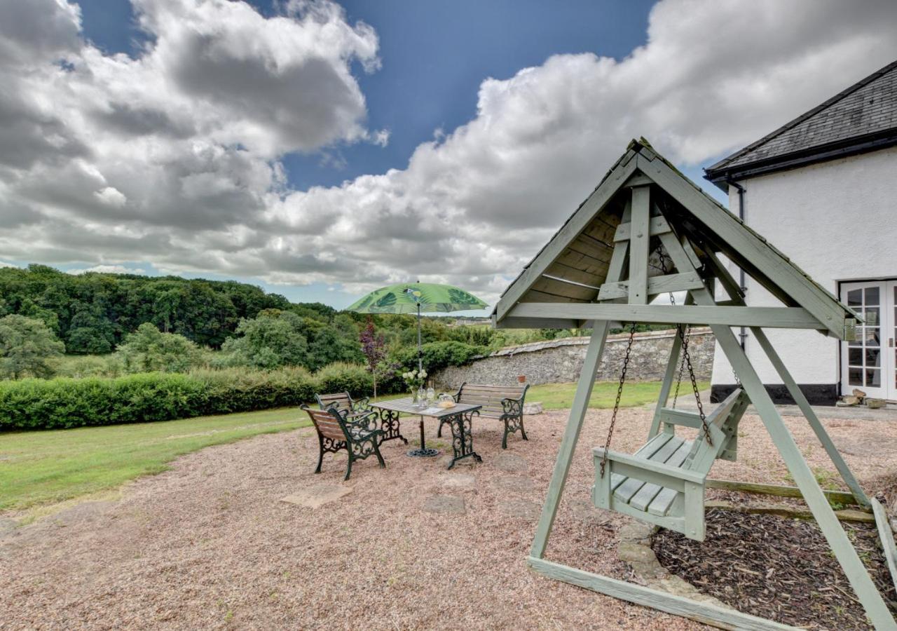 2 Bed in Rose Ash oc-nether