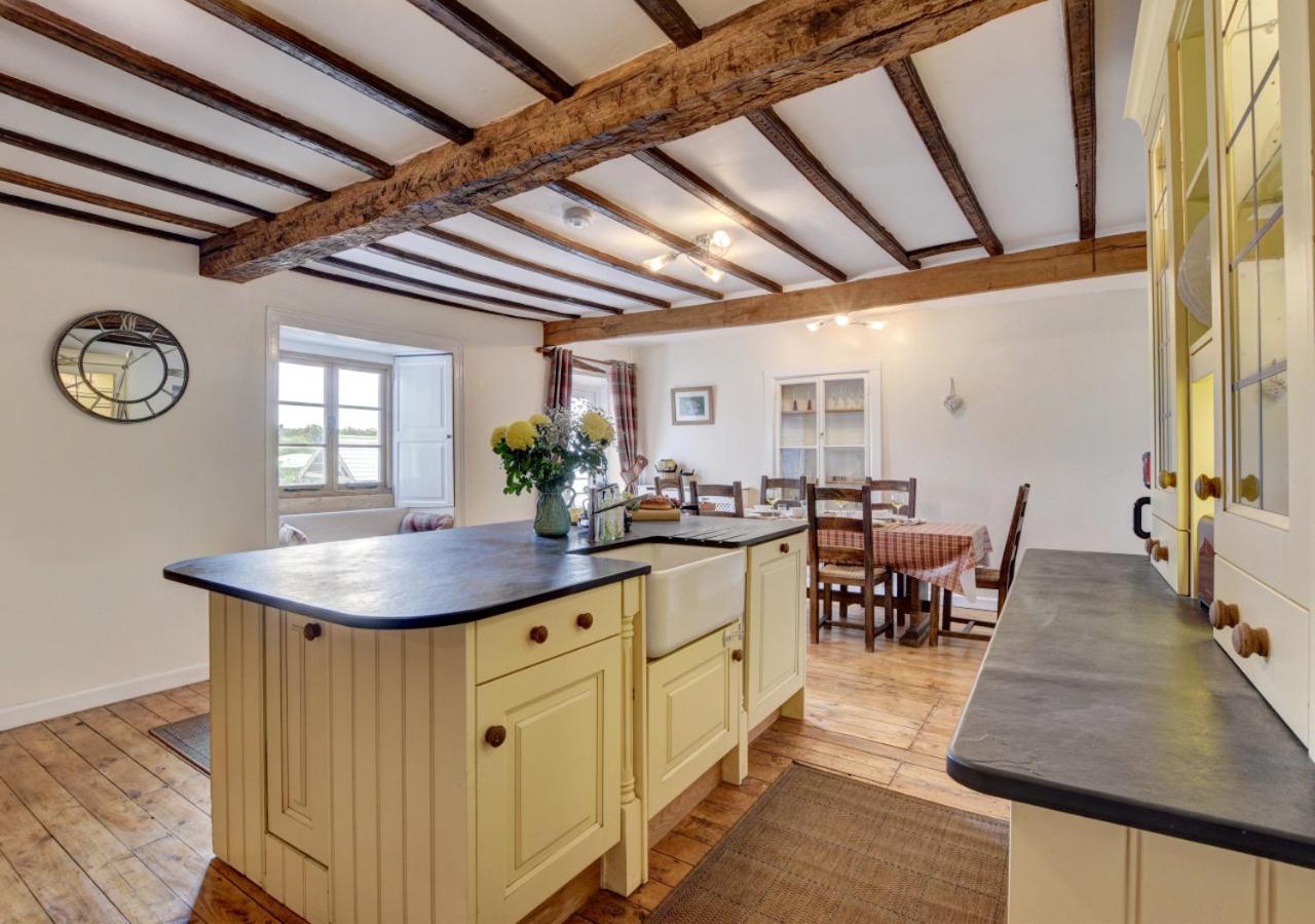 2 Bed in Rose Ash oc-nether