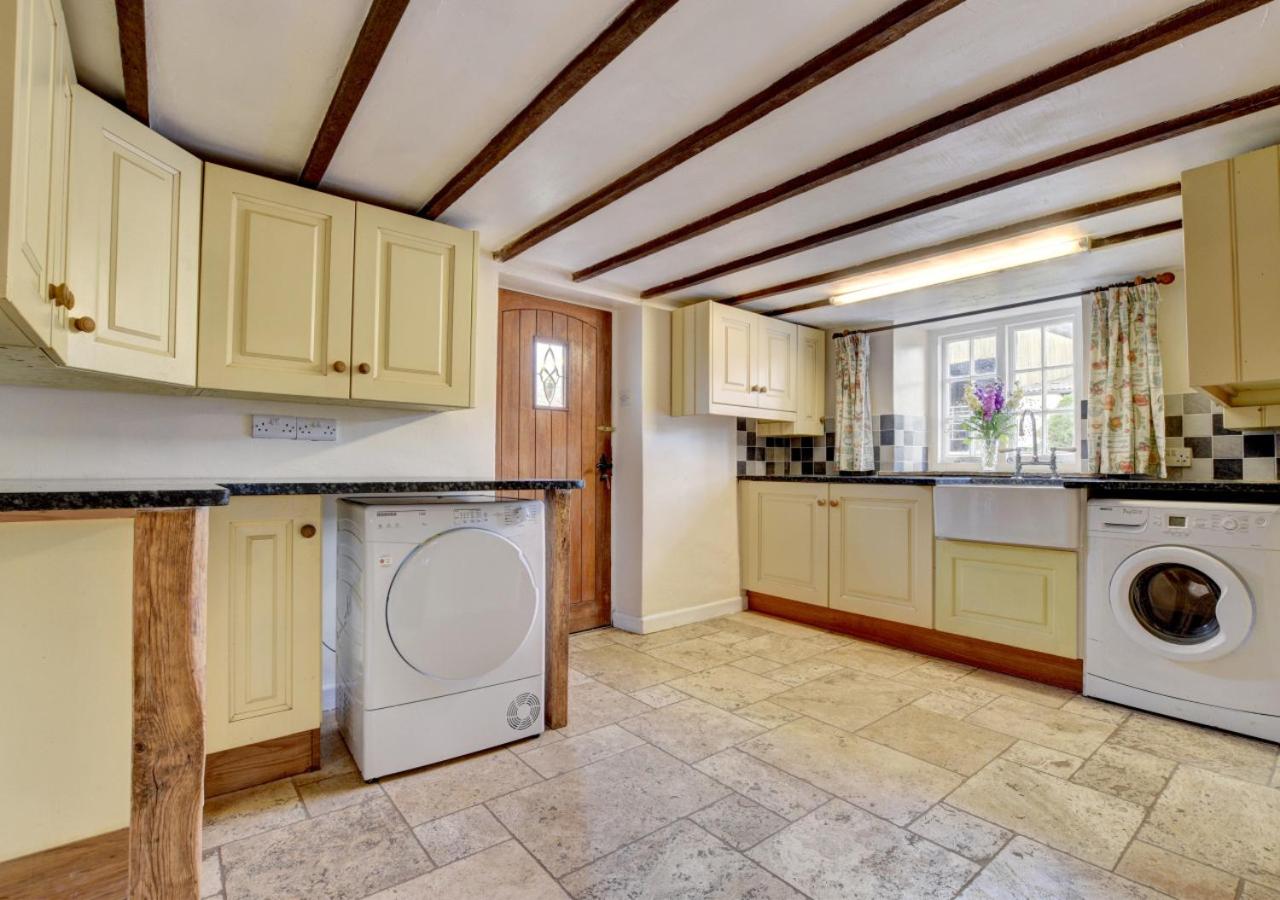 2 Bed in Rose Ash oc-nether