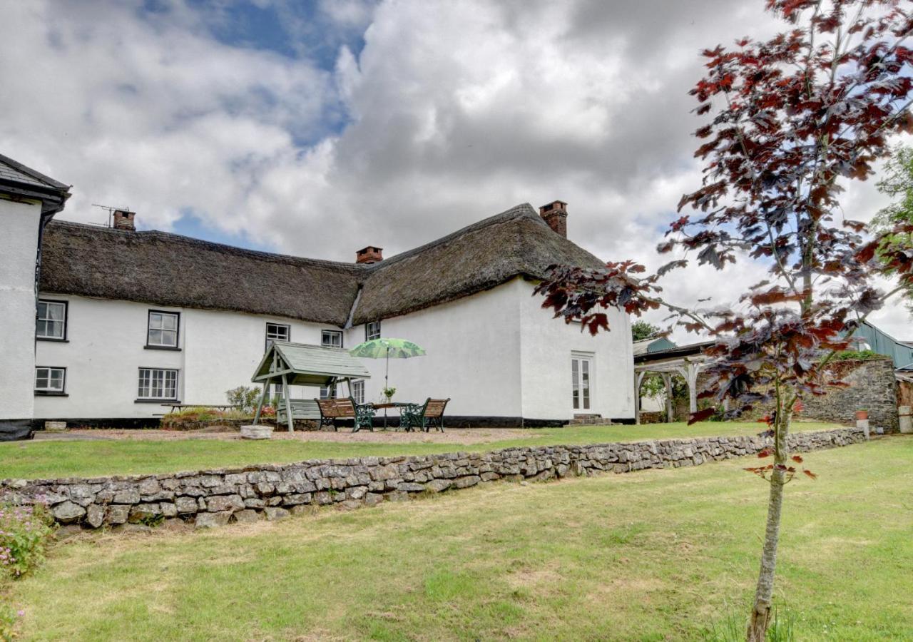 2 Bed in Rose Ash oc-nether