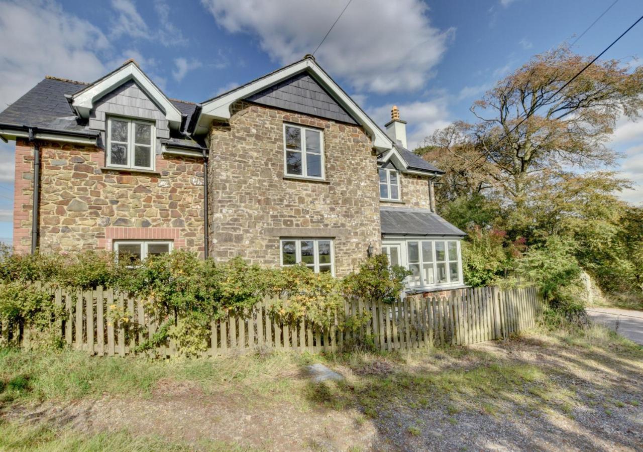 3 Bed in Burrington oc-northc