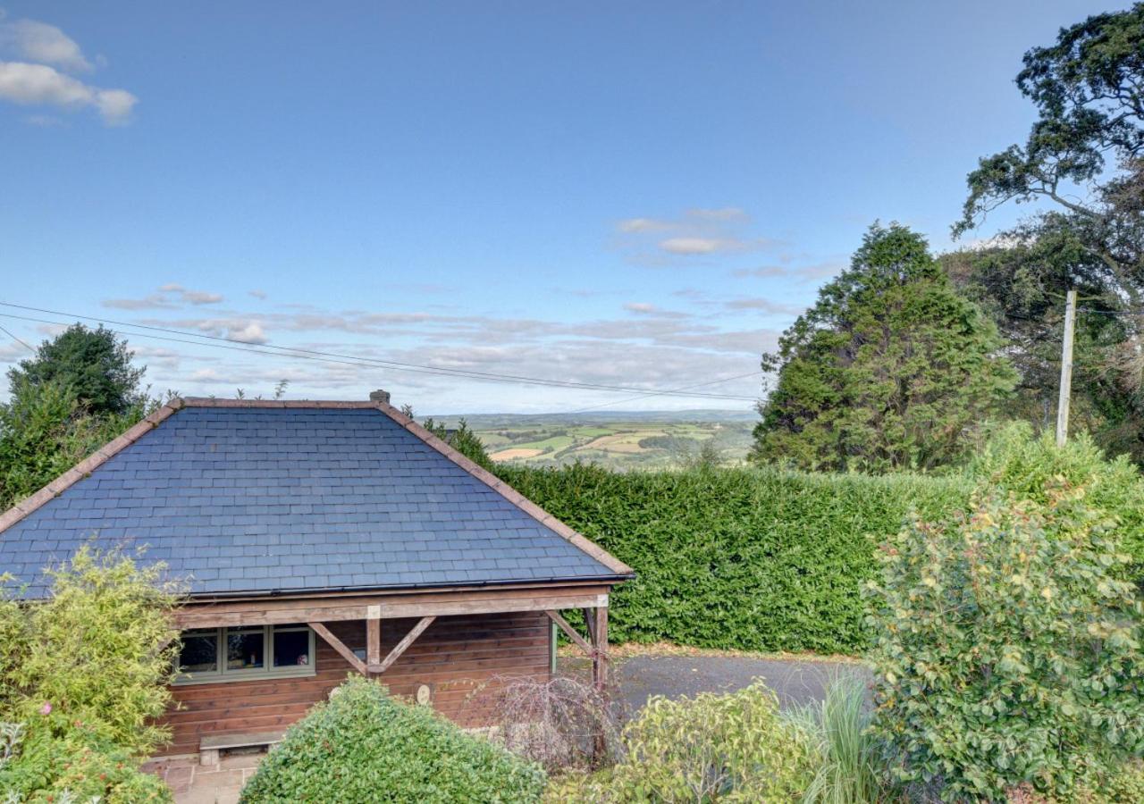 3 Bed in Burrington oc-northc