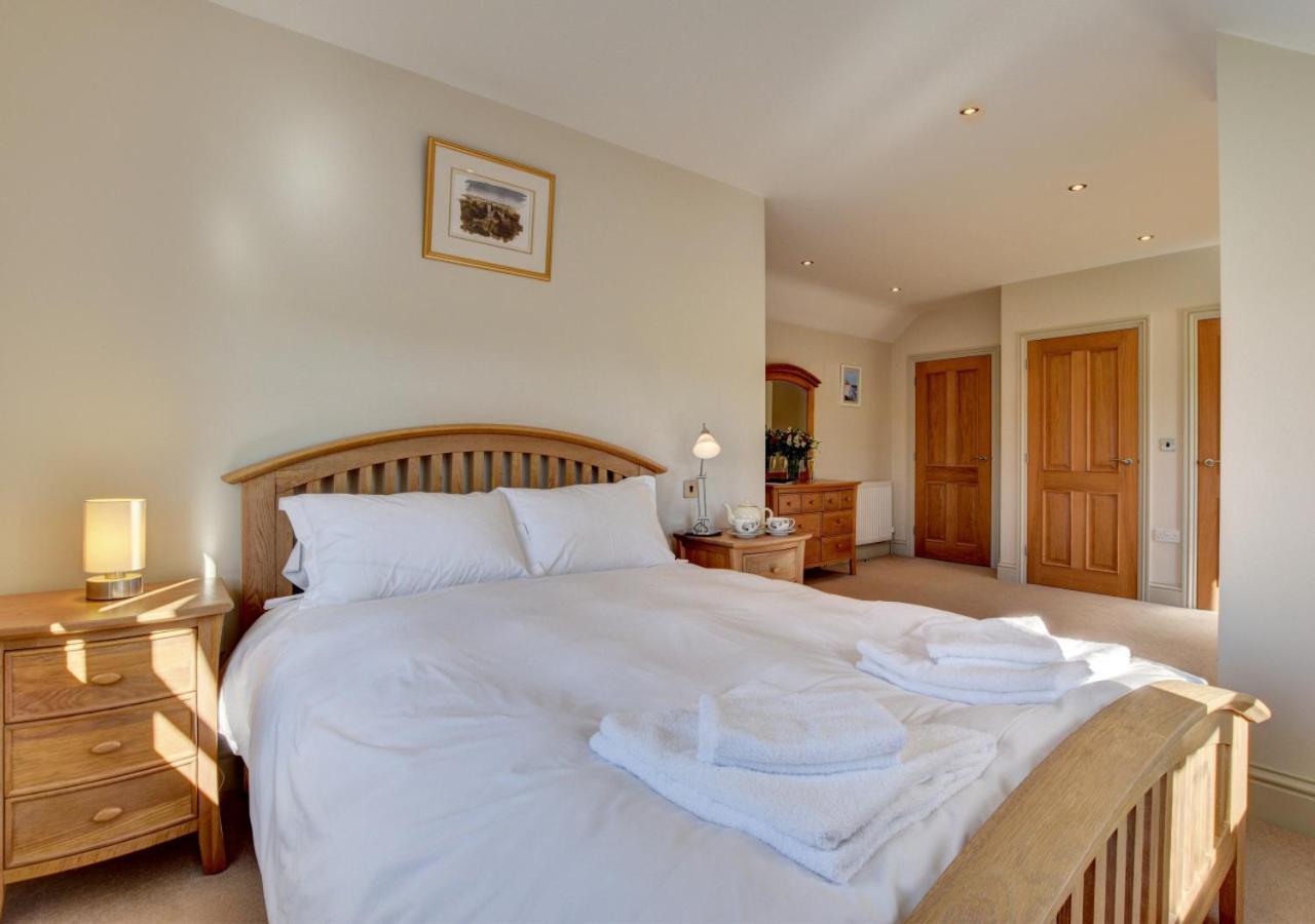 3 Bed in Burrington oc-northc