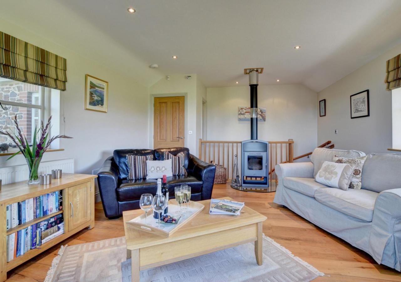 3 Bed in Burrington oc-northc