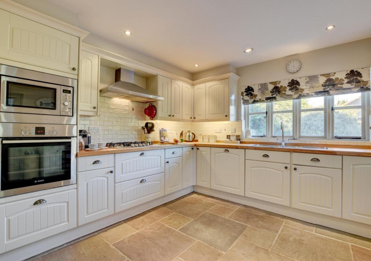 3 Bed in Burrington oc-northc