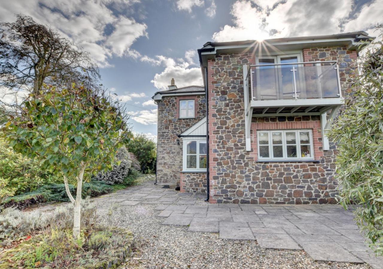 3 Bed in Burrington oc-northc