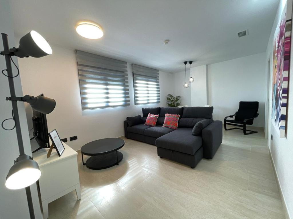 LHOME CÁDIZ