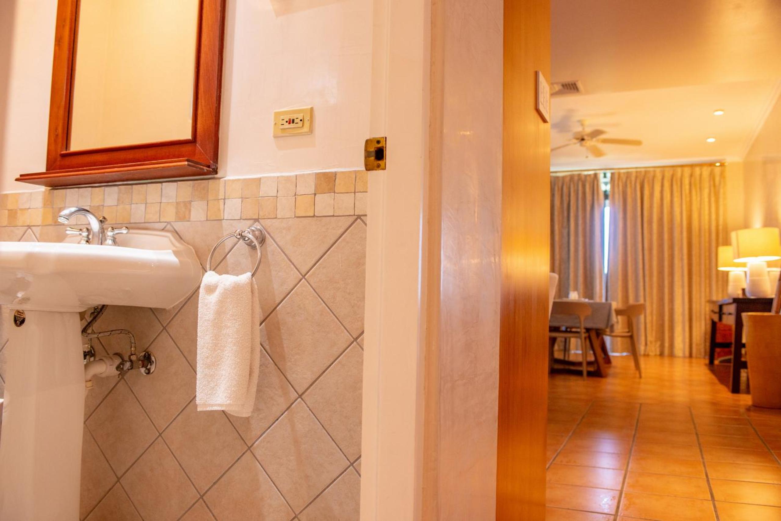Elegant 3BR Condo - Bougainvillea - Reserva Conchal Golf Resort