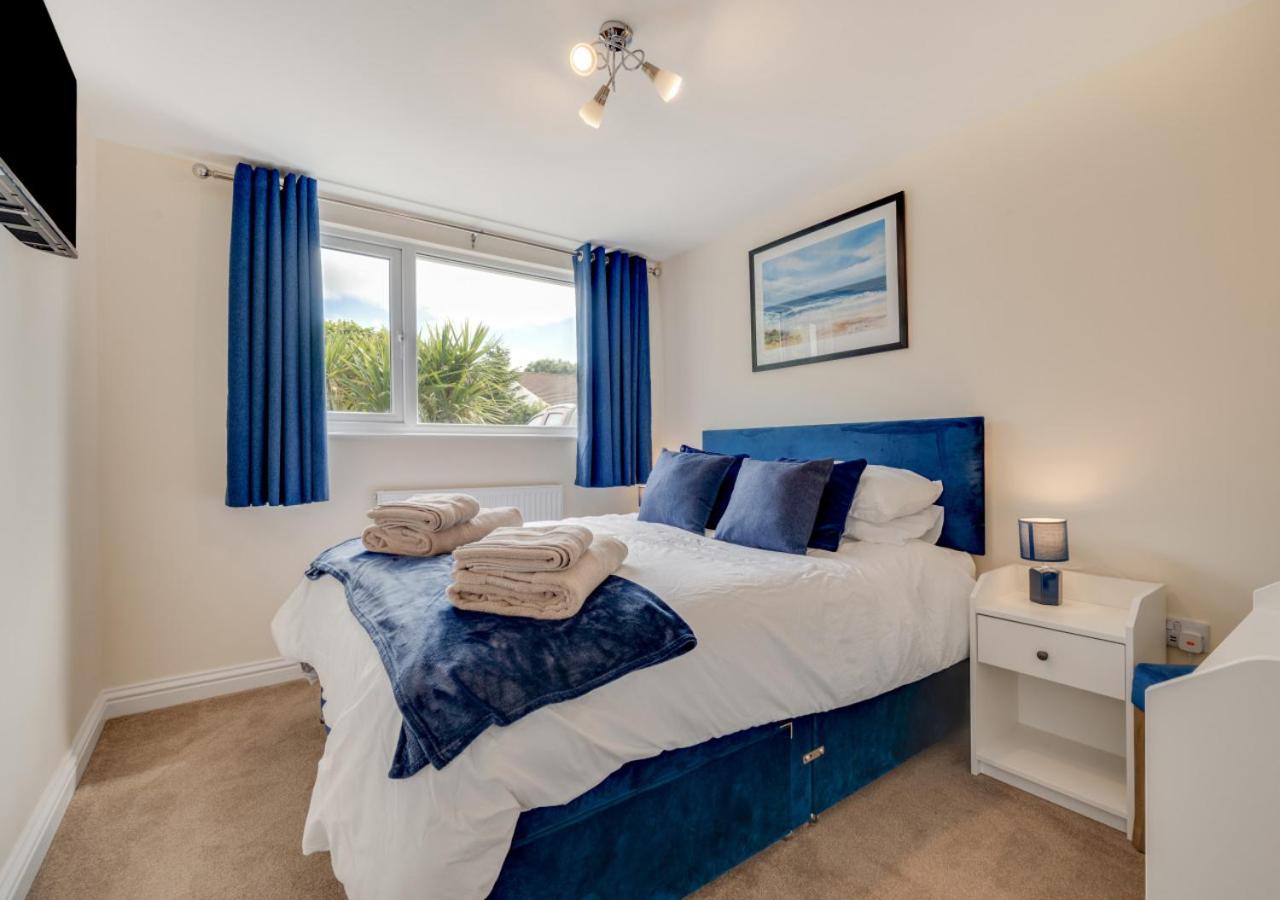 3 Bed in Higher Crackington oc-avond