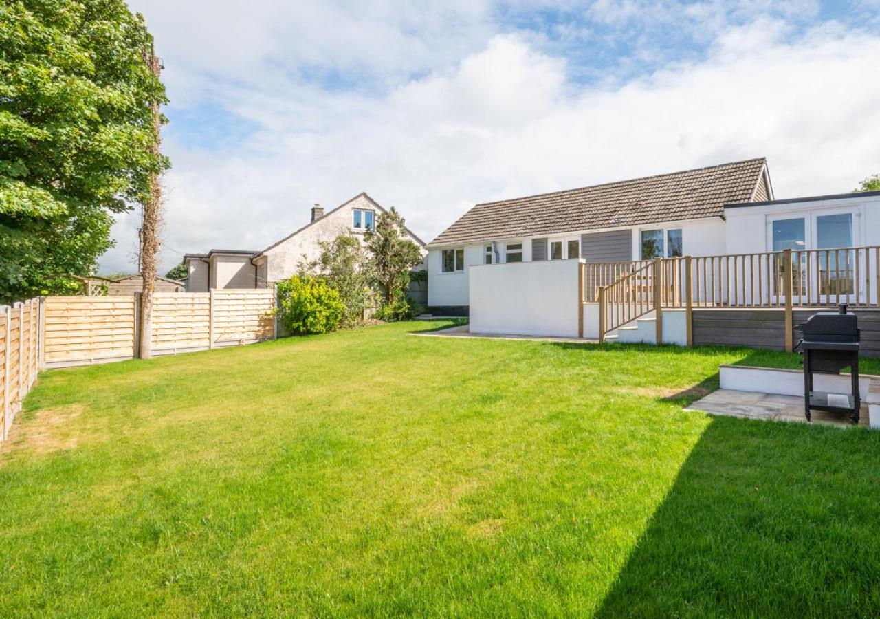 3 Bed in Higher Crackington oc-avond
