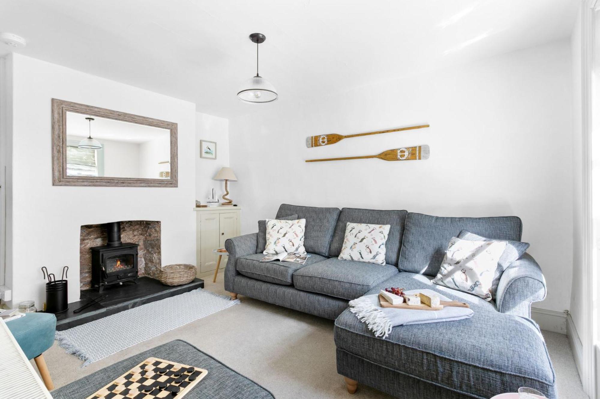 Bay Cottage - Dog friendly, Garden, Parking view 2