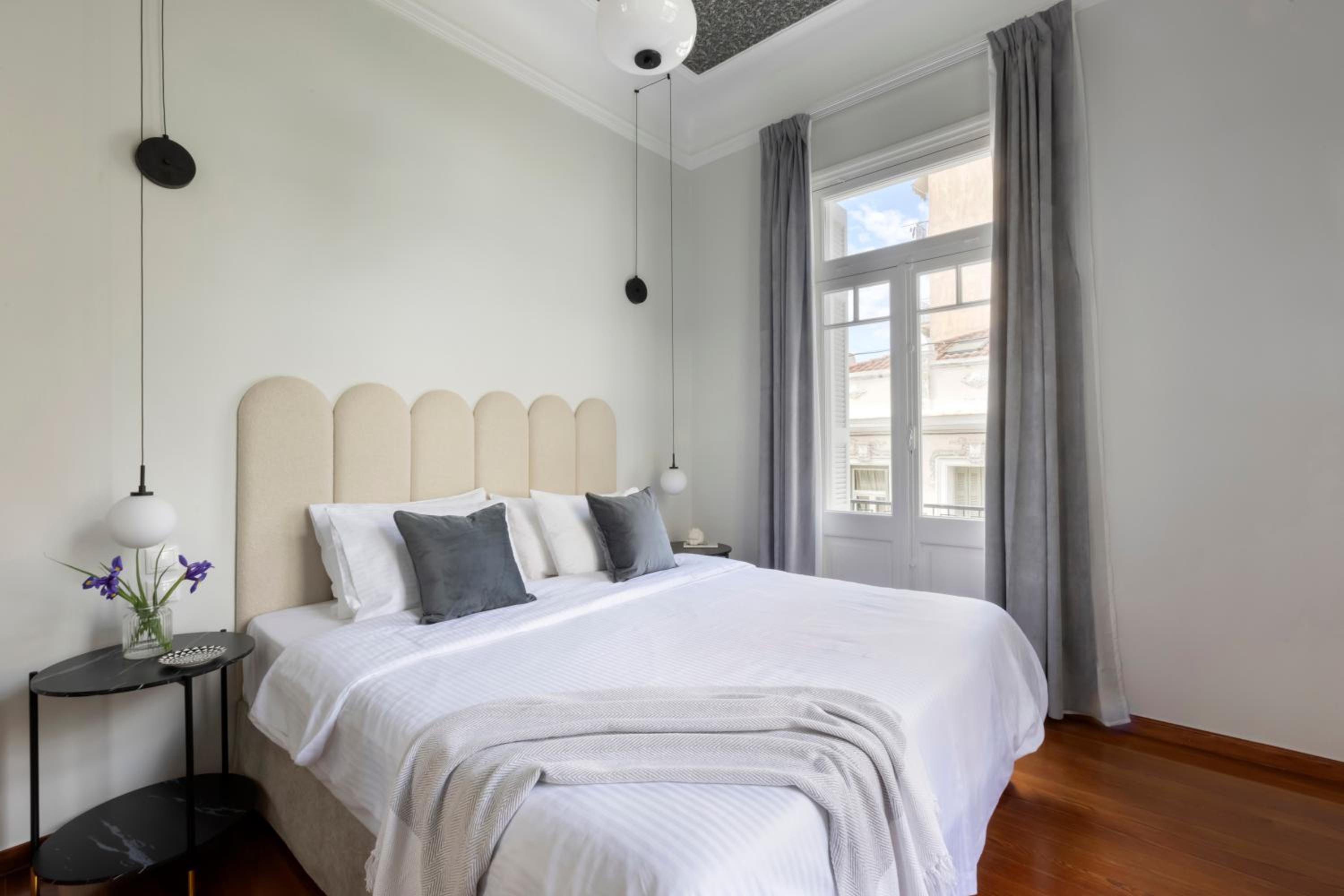 Acropolis Villa 3BR 9ppl 10 minutes Metro&Museum